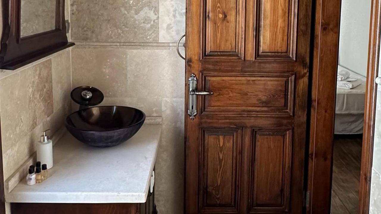 Cunda Konak Nazimaki Ayvalı Esterno foto