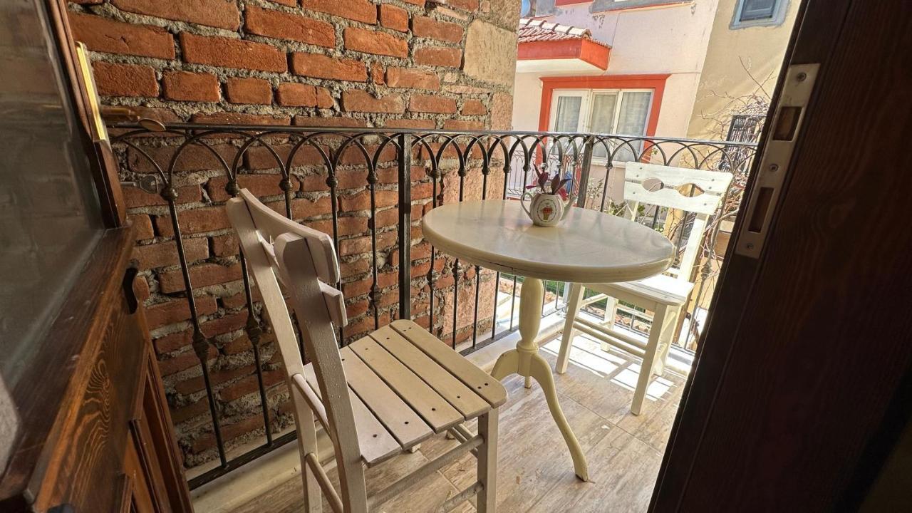 Cunda Konak Nazimaki Ayvalı Esterno foto