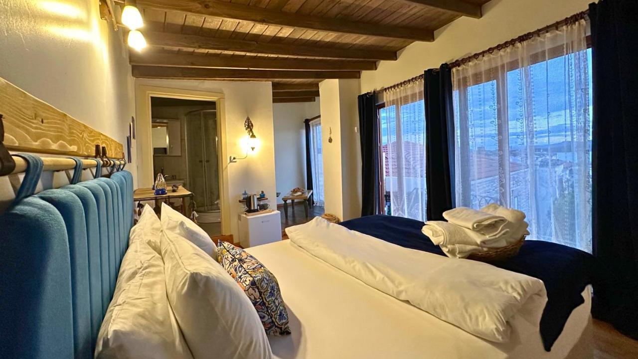 Cunda Konak Nazimaki Ayvalı Esterno foto
